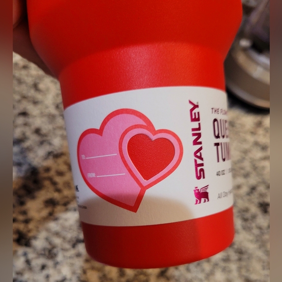 ♥️ Stanley 40oz Red 2025 Valentines Day Tumbler With Straw Topper - Picture 14 of 16